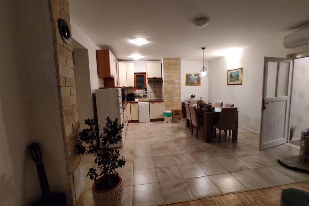 Kuca Za Odmor M&J Βίλα Benkovac Εξωτερικό φωτογραφία