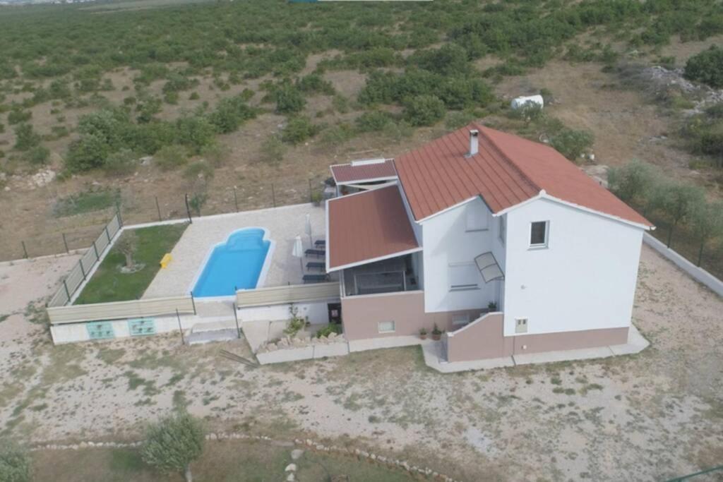 Kuca Za Odmor M&J Βίλα Benkovac Εξωτερικό φωτογραφία